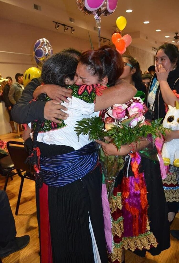 Los reencuentros son muy emotivos, pues la mayoría tiene décadas sin ver a sus seres queridos.