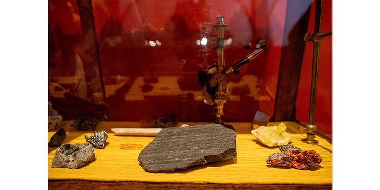 EL METEORITO de Allende es el elementos más antiguo que se exhibe.