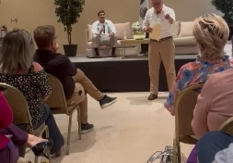 Javier Corral fue encarado por el exlíder juvenil del PRI.