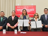 Funcionarios del Gobierno del Estado de México.