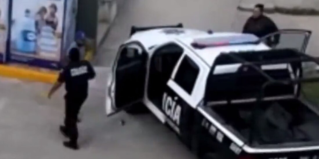 Detienen a 2 por robo a tienda de autoservicio en Benito Juárez, Quintana Roo.