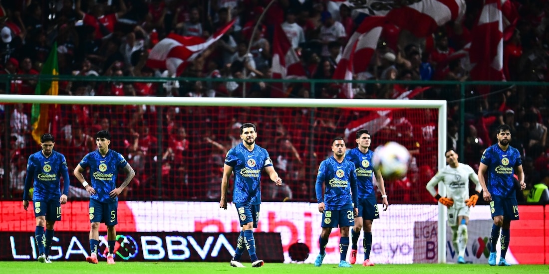 Futbolistas azulcremas en partido del sábado.