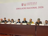 Autoridades capitalinas durante presentación de resultados del Simulacro Nacional 2026.