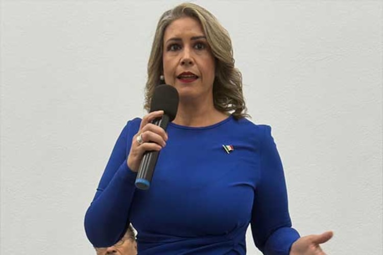 Paulina Rubio, diputada federal del PAN