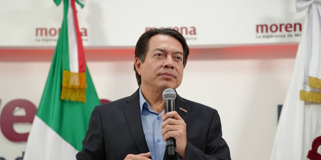 Mario Delgado, dirigente nacional de Morena, en conferencia de prensa..