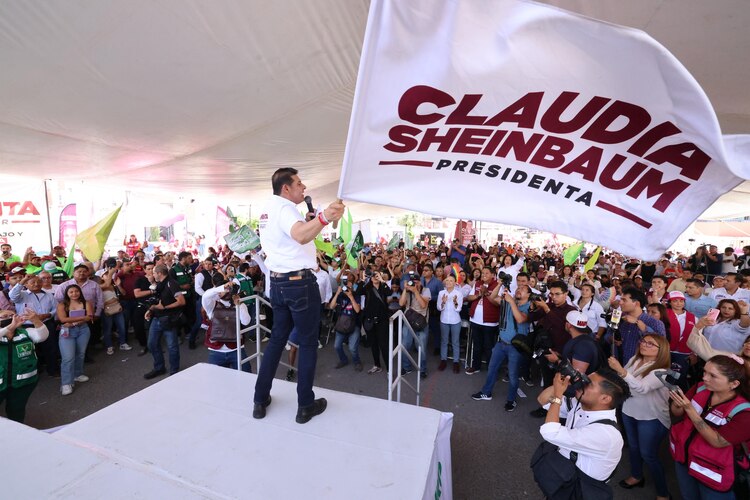 Alejandro Armenta anuncia el Hospital del Adulto Mayor en Puebla