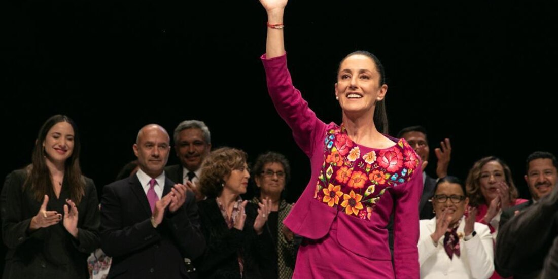 Claudia Sheinbaum, ayer con su gabinete y la secretaria de Seguridad federal.