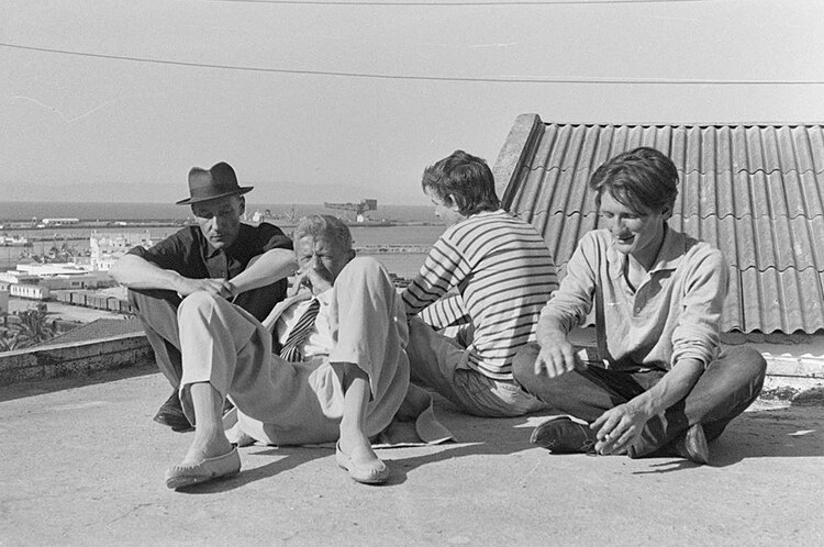 William S. Burroughs, Paul Bowles, Michael Portmen e Ian Sommerville, en Tánger, Marruecos, mayo, 1961.
