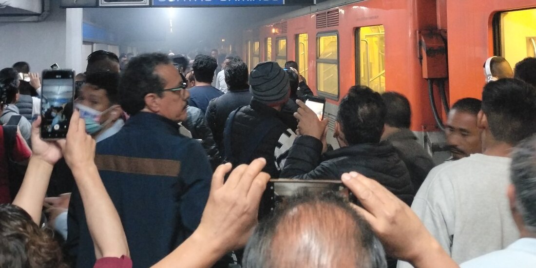 Se reportaron aglomeraciones en la Línea 2 del Metro CDMX.