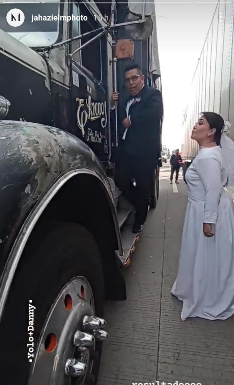 Los novios decidieron tomar la mejor sesión de fotos de sus vidas.