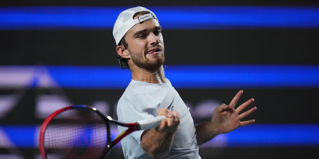 Tomas Machac eliminó a Brandon Nakashima en las semifinales del Abierto Mexicano de Tenis 2025.