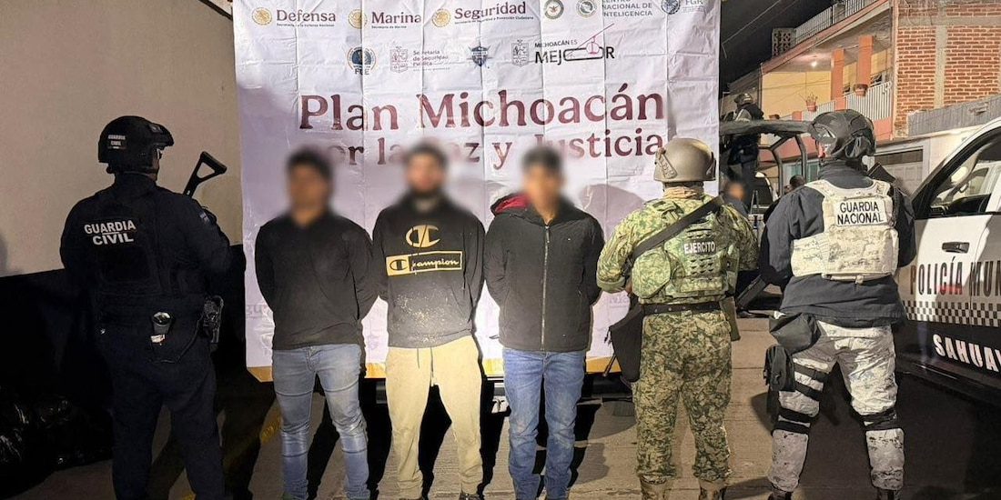 Tres detenidos por su presunta relación con el ataque contra la presidencia municipal de Jiquilpan.