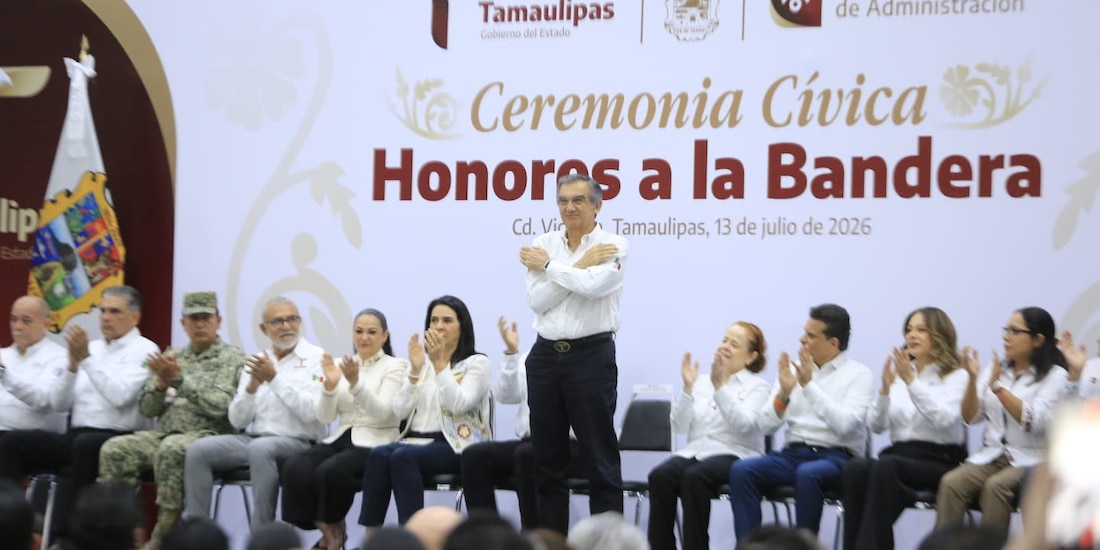 Honores a la Bandera celebrada este lunes en el Polyforum de Ciudad Victoria, donde estuvo presente el Gobernador.