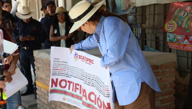 Azucena Cisneros llama a evitar multas en Ecatepec.