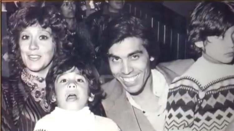 Julissa y Benny Ibarra con sus hijos Alejandro y Benny