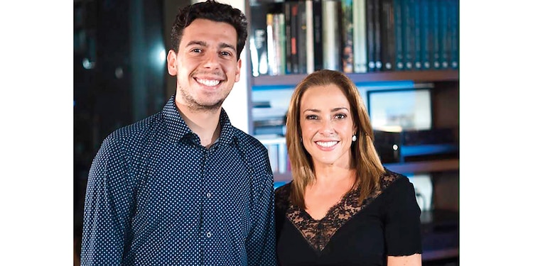 León Jasqui Guindi y Bibiana Belsasso,
en entrevista con La Razón.