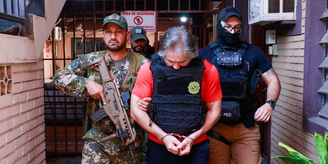 Hernán Bermúdez Requena, presunto líder de "La Barredora" fue trasladado a México tras ser expulsado de Paraguay.