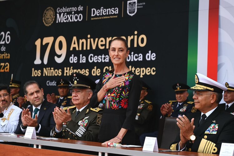 Claudia Sheinbaum encabezó el acto cívico por el 179 Aniversario de la Gesta Heroica de los Niños Héroes.