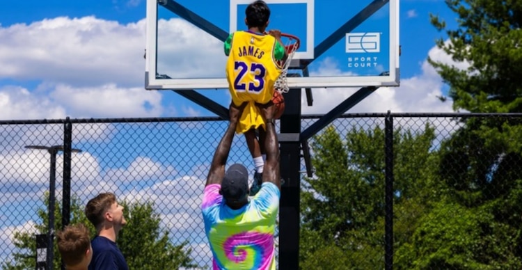 MrBeast y LeBron James