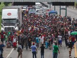 La caravana de migrantes que salió esta mañana de Tapachula continua su caminata hacia la frontera norte.