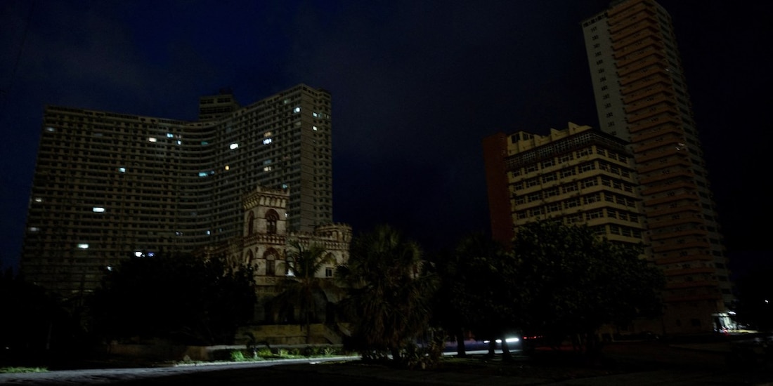 Las afectaciones en servicios de comunicación y telefonía por el apagón en Cuba impactaron de manera directa a los habitantes de La Habana.