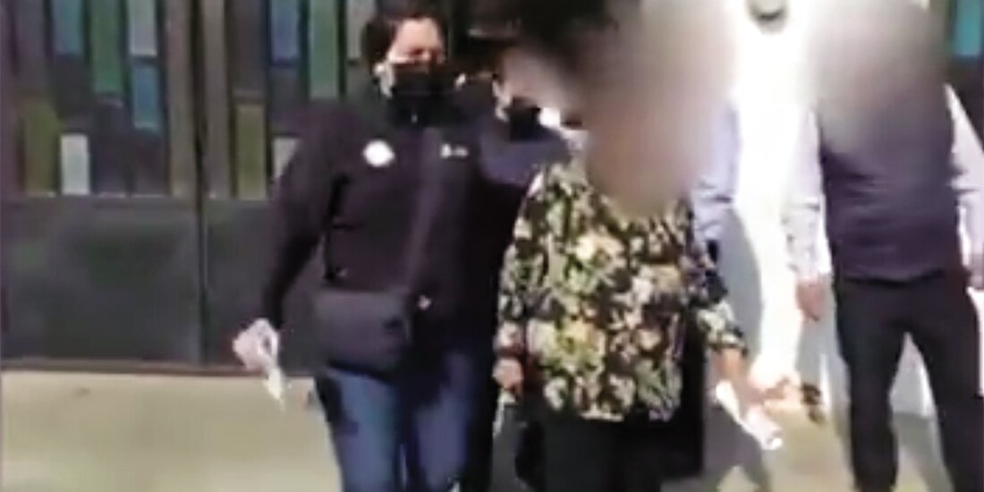 Momento de la detención de la expresidenta del TSJ de Guerrero, ayer.