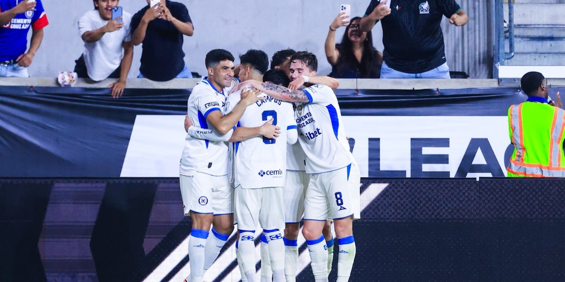 Jugadores de Cruz Azul festejan un gol contra el New York City FC en la Leagues Cup 2026.