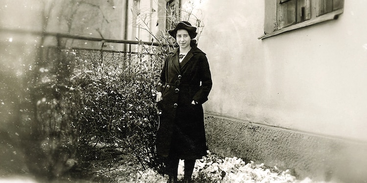 Hannah Arendt huyó de la Alemania nazi y se convirtió en una destacada intelectual en Estados Unidos.