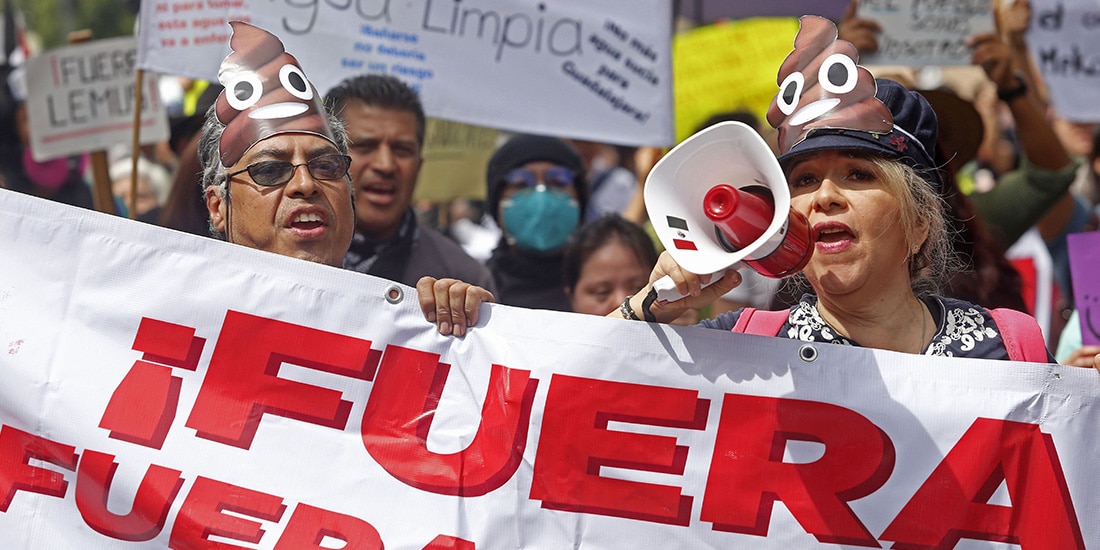 El pasado domingo cientos de personas realizaron la 2.a marcha por la calidad del agua en Jalisco, con un recorrido del Parque Juárez hasta el Palacio de Gobierno, donde reclamaron el hídrico como derecho humano, respeto al derecho a la protesta y liberación de detenidos
