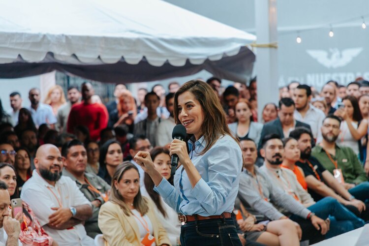 Vero Delgadillo, presidenta municipal de Guadalajara, obtiene la mejor aprobación entre los líderes de Jalisco.