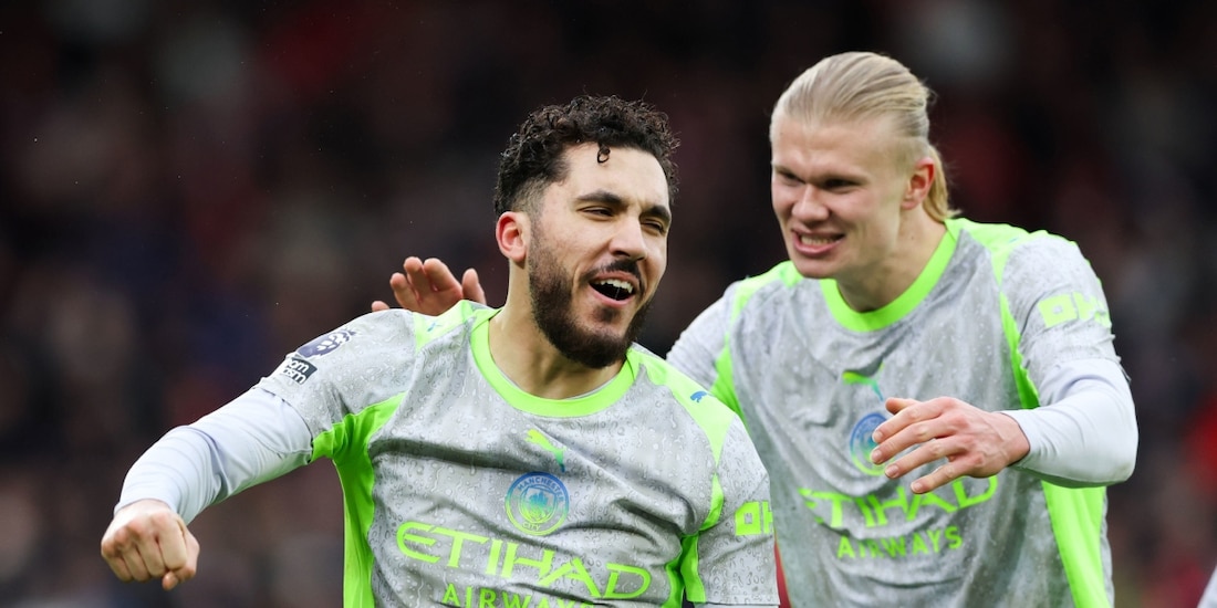 Rayan Cherki celebra uno de sus goles con el Manchester City ante el Nottingham Forest