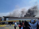 Se registra fuerte incendio en Las Americas Ecatepec