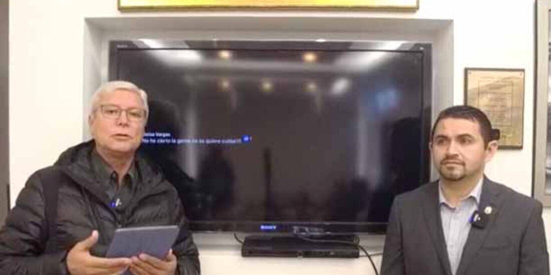 El gobernador Jaime Bonilla (izq.) responde a la propuesta de imponer sanciones económicas a quienes no porten cubrebocas.