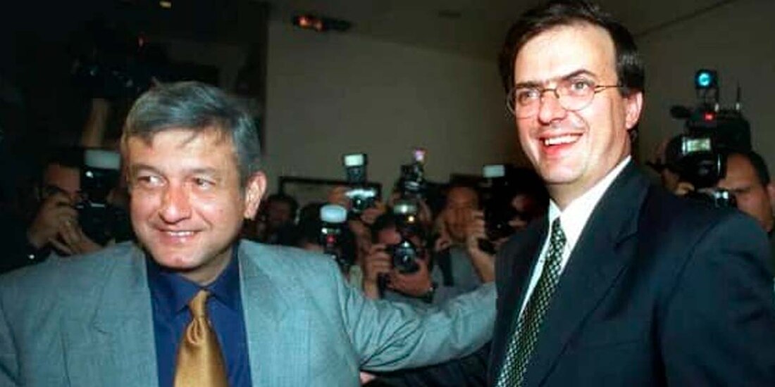 AMLO y Marcelo Ebrard en una foto publicada en Facebook por el secretario de Relaciones Exteriores