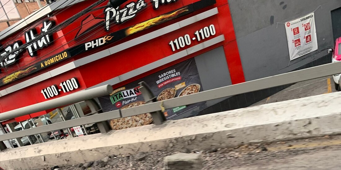 “Bienvenidos a Bachelandia”, ironizó el usuario de Twitter @RealidadNaucal2.