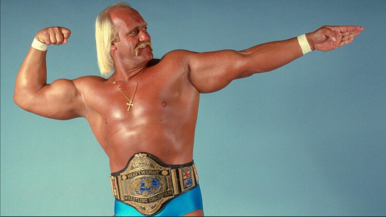 Hulk Hogan haciendo su famosa pose.