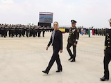 LA PRESIDENTA, ayer, con los titulares de Defensa y Marina, para entrega de reconocimientos por Plan Kukulcán.