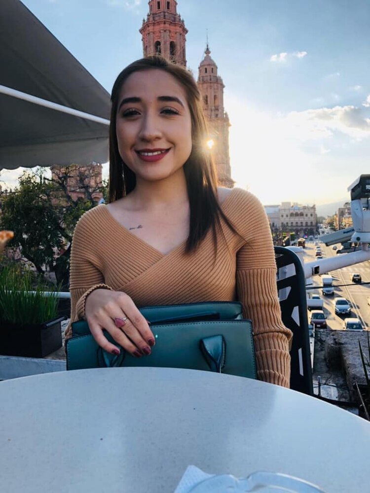 Jessica González Villaseñor, antes de ser asesinada por el feminicida Diego Urik Mañón Melgoza.