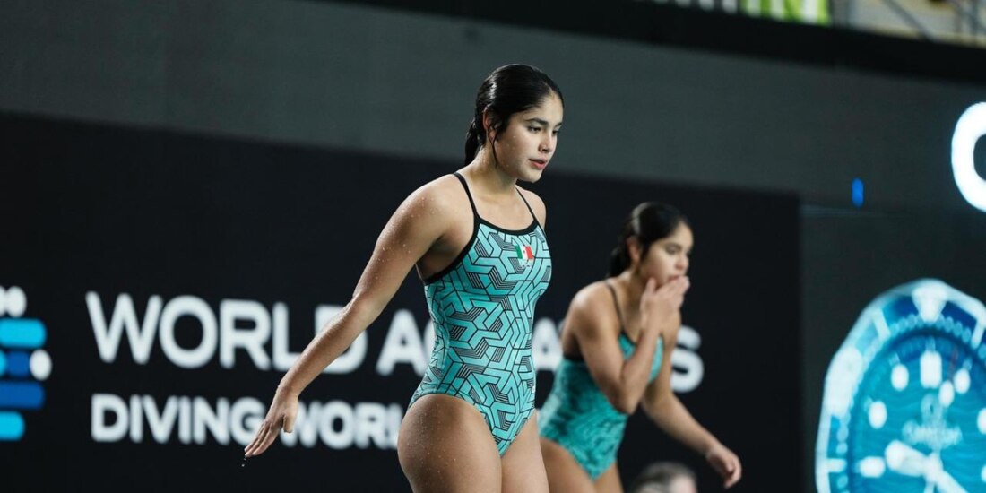 Las hermanas Mía Cueva y Lía Cueva en el Mundial de Clavados Guadalajara 2025