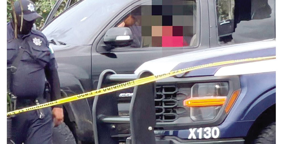EL CONDUCTOR de una camioneta fue asesinado a balazos mientras circulaba sobre el Tercer Anillo Periférico, en la ciudad de Colima, el 2 de junio pasado.
