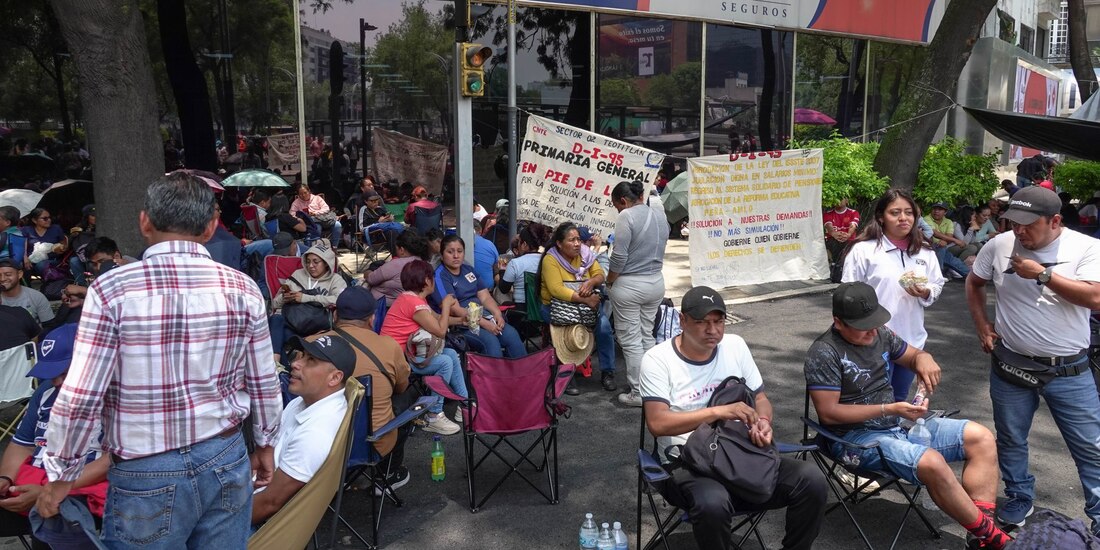 Integrantes de la CNTE durante movilización el pasado 27 de mayo