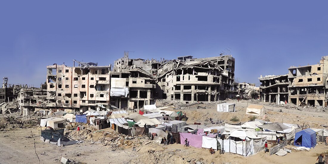 Algunas casas de campaña se ven en medio de un alto al fuego entre Israel y Hamas, en la ciudad de Gaza, el pasado 19 de octubre.