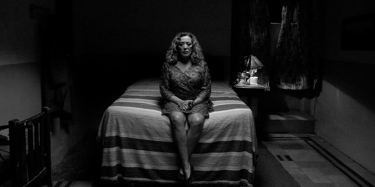 LA ACTRIZ Sylvia Pasquel, en la cinta El diablo entre las piernas, producida por Mónica Lozano.