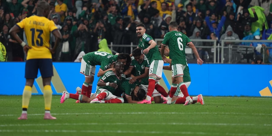 Selección mexicana en el partido de México vs Ecuador