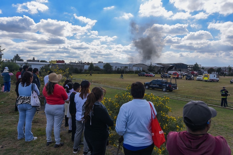 La zona en donde se desplomó una aeronave en Toluca