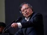 El presidente colombiano Gustavo Petro habla durante un evento con negociadores de paz del gobierno de Colombia y los rebeldes del Ejército de Liberación Nacional (ELN), en Bogotá, Colombia 3 de agosto de 2023.
