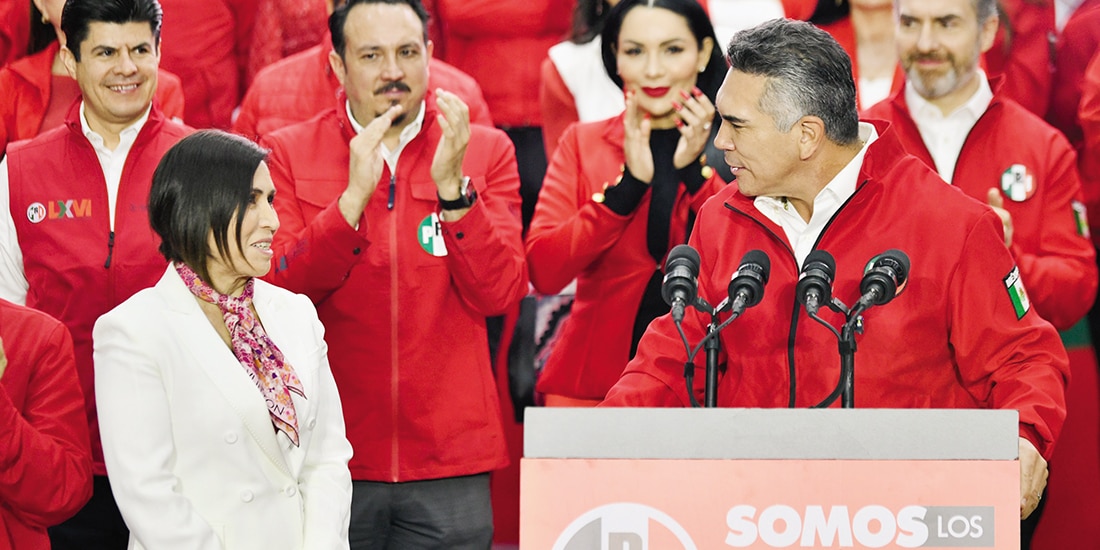 Rosario Robles Berlanga y Alejandro Moreno, dirigente nacional del PRI, el pasado 18 de marzo.