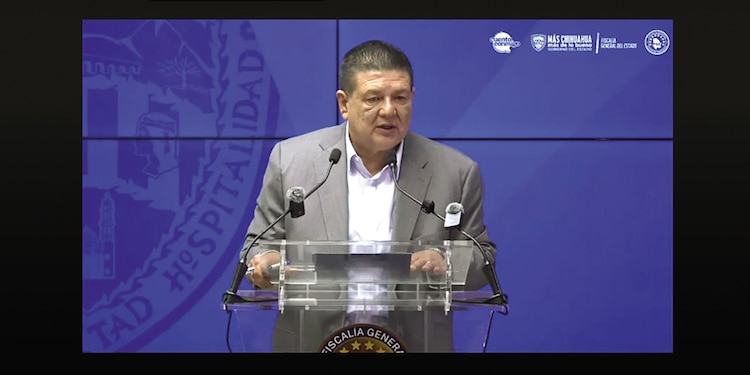 EL EXFISCAL de Chihuahua, César Jáuregui Moreno, el pasado 27 de abril, al presentar su renuncia.