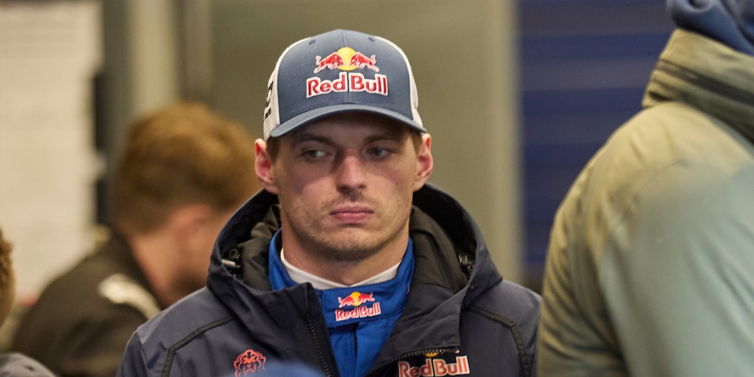 Max Verstappen no tuvo éxito en su debut en una carrera de 24 horas.