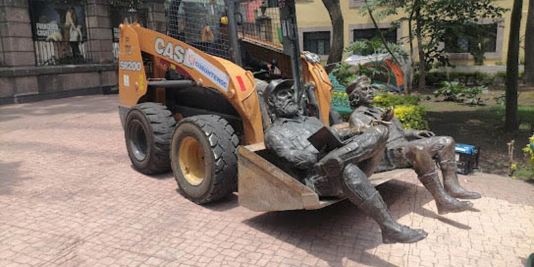 Alcaldía Cuauhtémoc retiró esculturas de Castro y Guevara.